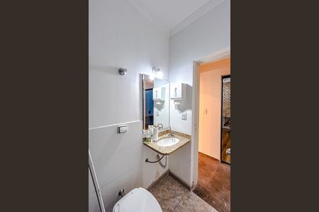 Casa para alugar com 318m², 5 quartos e 2 vagasBanheiro 1