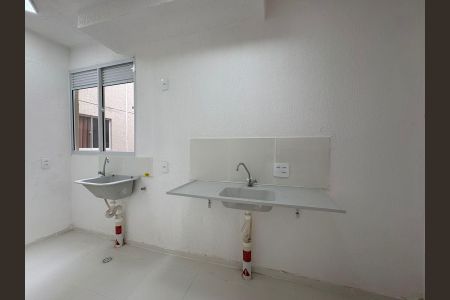 Apartamento para alugar com 44m², 2 quartos e 1 vaga Apartamento para alugar com 44m², 2 quartos e 1 vagaCozinha e Área de Serviço