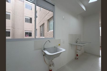Apartamento para alugar com 44m², 2 quartos e 1 vaga Apartamento para alugar com 44m², 2 quartos e 1 vagaCozinha e Área de Serviço