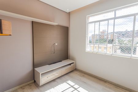 Sala de apartamento para alugar com 2 quartos, 70m² em Serra, Belo Horizonte