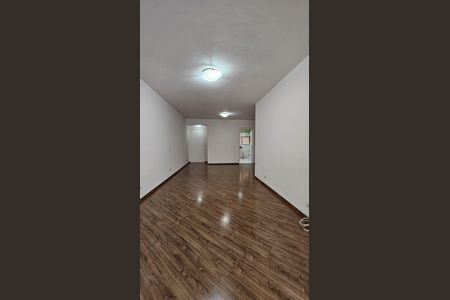 Apartamento à venda com 118m², 3 quartos e 1 vaga Apartamento à venda com 118m², 3 quartos e 1 vagaSala