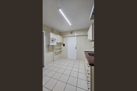 Apartamento à venda com 118m², 3 quartos e 1 vaga Apartamento à venda com 118m², 3 quartos e 1 vagaCozinha