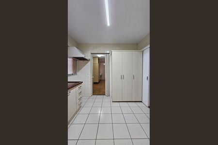 Apartamento à venda com 118m², 3 quartos e 1 vaga Apartamento à venda com 118m², 3 quartos e 1 vagaCozinha