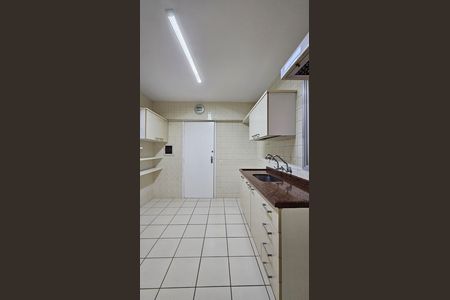 Apartamento à venda com 118m², 3 quartos e 1 vaga Apartamento à venda com 118m², 3 quartos e 1 vagaCozinha