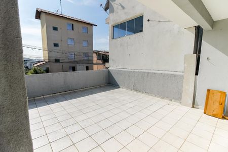 Casa para alugar com 120m², 3 quartos e 1 vaga Casa para alugar com 120m², 3 quartos e 1 vagaVaranda