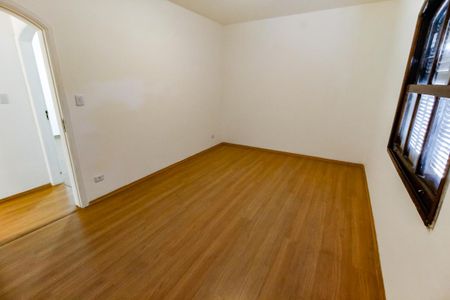 Casa para alugar com 120m², 3 quartos e 1 vaga Casa para alugar com 120m², 3 quartos e 1 vagaQuarto 1