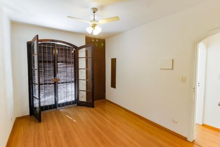 Casa para alugar com 120m², 3 quartos e 1 vaga Casa para alugar com 120m², 3 quartos e 1 vagaSuíte