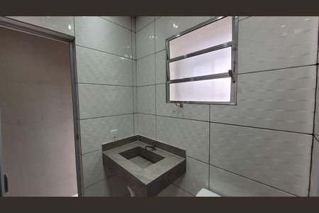 Casa para alugar com 56m², 1 quarto e sem vaga
