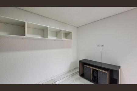 Casa para alugar com 56m², 1 quarto e sem vaga