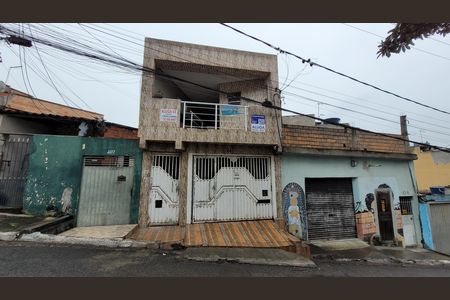 Casa para alugar com 56m², 1 quarto e sem vaga Casa para alugar com 56m², 1 quarto e sem vagaFachada