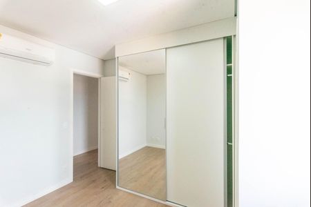 Apartamento à venda com 80m², 2 quartos e 2 vagas Apartamento à venda com 80m², 2 quartos e 2 vagasSuíte