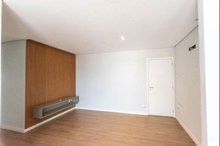 Sala de apartamento para alugar com 2 quartos, 80m² em Ponte Preta, Campinas