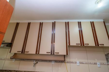 Apartamento para alugar com 42m², 2 quartos e 1 vagaCozinha - Armários