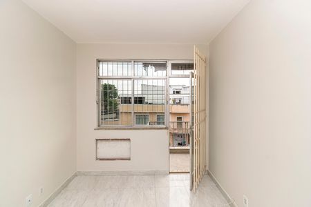 Sala de apartamento para alugar com 2 quartos, 42m² em Vista Alegre, Rio de Janeiro