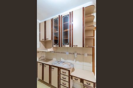 Apartamento para alugar com 42m², 2 quartos e 1 vagaCozinha - Armários