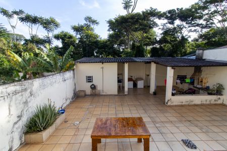 Casa à venda com 150m², 3 quartos e 3 vagas Casa à venda com 150m², 3 quartos e 3 vagasÁrea externa