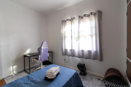 Casa à venda com 150m², 3 quartos e 3 vagas Casa à venda com 150m², 3 quartos e 3 vagasQuarto 2