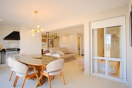 Apartamento à venda com 109m², 3 quartos e 2 vagasVaranda