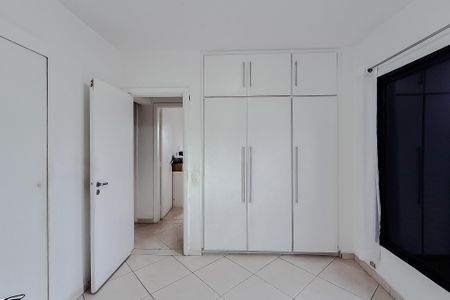 Apartamento à venda com 115m², 3 quartos e 2 vagas Apartamento à venda com 115m², 3 quartos e 2 vagasSuíte