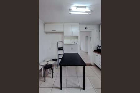 Apartamento à venda com 115m², 3 quartos e 2 vagas Apartamento à venda com 115m², 3 quartos e 2 vagasCozinha