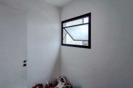 Apartamento à venda com 115m², 3 quartos e 2 vagas Apartamento à venda com 115m², 3 quartos e 2 vagasQuarto de Serviço