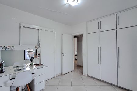 Apartamento à venda com 115m², 3 quartos e 2 vagas Apartamento à venda com 115m², 3 quartos e 2 vagasSuíte