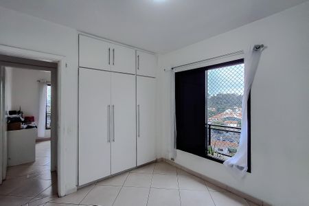 Apartamento à venda com 115m², 3 quartos e 2 vagas Apartamento à venda com 115m², 3 quartos e 2 vagasSuíte