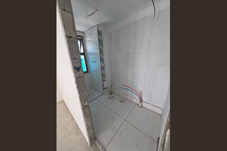 Apartamento à venda com 69m², 2 quartos e 1 vaga Apartamento à venda com 69m², 2 quartos e 1 vagaBanheiro