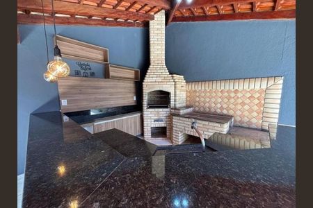 Casa para alugar com 270m², 4 quartos e 4 vagas