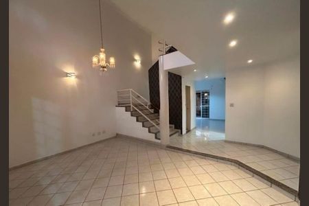 Sala de casa para alugar com 4 quartos, 270m² em Vigilato Pereira, Uberlândia