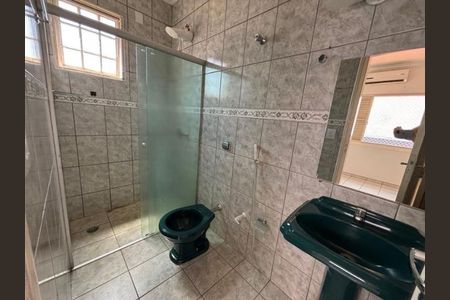 Casa para alugar com 270m², 4 quartos e 4 vagas
