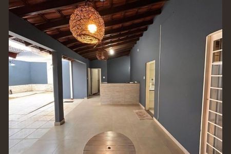 Casa para alugar com 270m², 4 quartos e 4 vagas