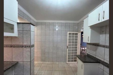 Casa para alugar com 270m², 4 quartos e 4 vagas
