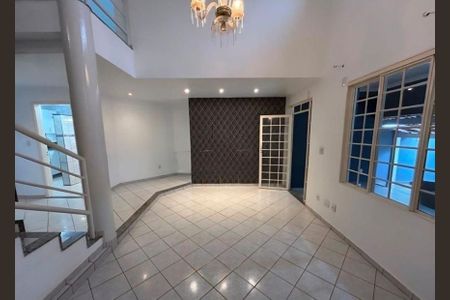 Sala de casa para alugar com 4 quartos, 270m² em Vigilato Pereira, Uberlândia