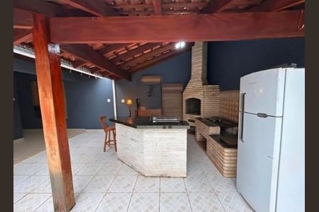 Casa para alugar com 270m², 4 quartos e 4 vagas