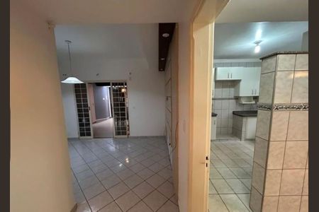 Casa para alugar com 270m², 4 quartos e 4 vagas