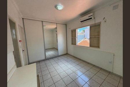 Casa para alugar com 270m², 4 quartos e 4 vagas