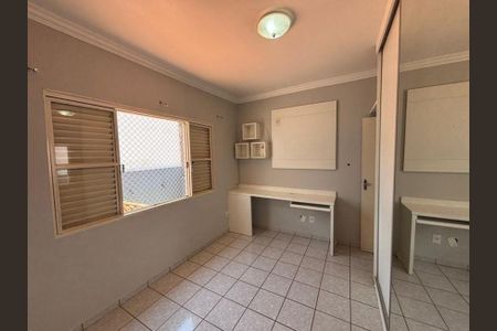 Casa para alugar com 270m², 4 quartos e 4 vagas