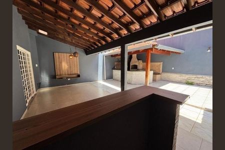Casa para alugar com 270m², 4 quartos e 4 vagas