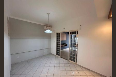 Sala de casa para alugar com 4 quartos, 270m² em Vigilato Pereira, Uberlândia