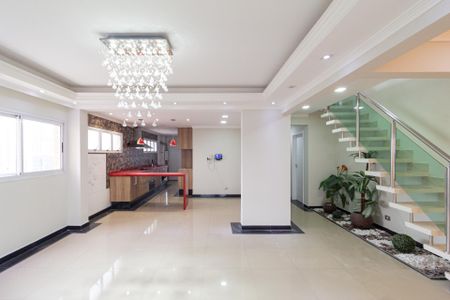 Apartamento para alugar com 432m², 4 quartos e 3 vagas Apartamento para alugar com 432m², 4 quartos e 3 vagasSala