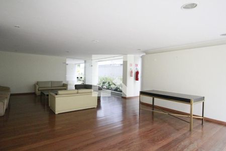 Apartamento para alugar com 139m², 3 quartos e 1 vaga Apartamento para alugar com 139m², 3 quartos e 1 vagaÁrea comum - Salão de festas
