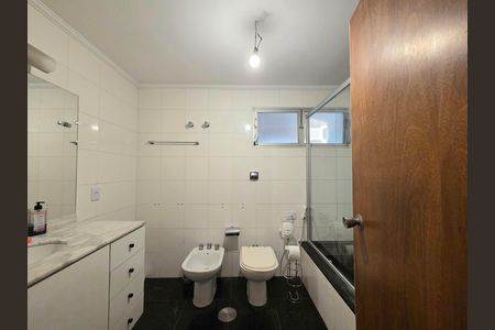Apartamento para alugar com 139m², 3 quartos e 1 vaga Apartamento para alugar com 139m², 3 quartos e 1 vagaBanheiro da Suíte