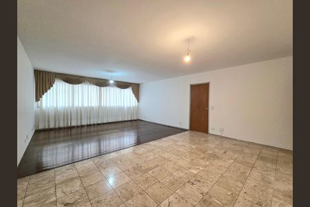 Apartamento para alugar com 139m², 3 quartos e 1 vaga Apartamento para alugar com 139m², 3 quartos e 1 vagaSala