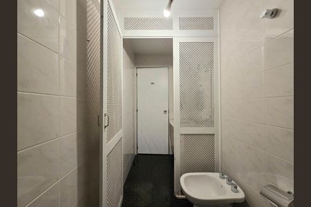 Apartamento para alugar com 139m², 3 quartos e 1 vaga Apartamento para alugar com 139m², 3 quartos e 1 vagaBanheiro Social