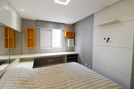 Quarto 1 de apartamento para alugar com 2 quartos, 70m² em Jaguaré, São Paulo