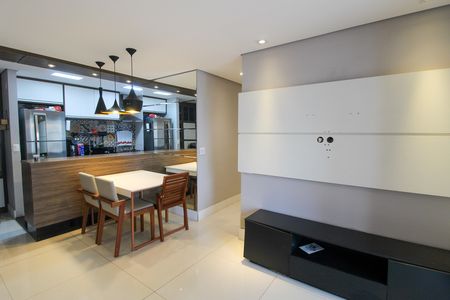 Apartamento para alugar com 70m², 2 quartos e 1 vagaSala