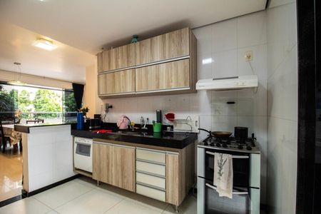 Apartamento para alugar com 120m², 3 quartos e 2 vagas Apartamento para alugar com 120m², 3 quartos e 2 vagasCozinha