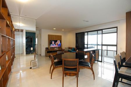 Apartamento à venda com 84m², 2 quartos e 2 vagasAmbientes Integrados (Sala de Estar, Jantar e Cozinha)