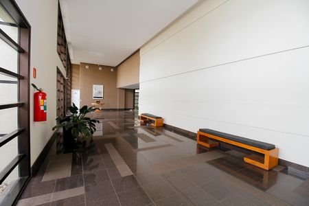 Apartamento à venda com 84m², 2 quartos e 2 vagasHall Social